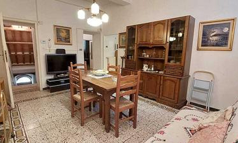 Appartamento A Ascia...