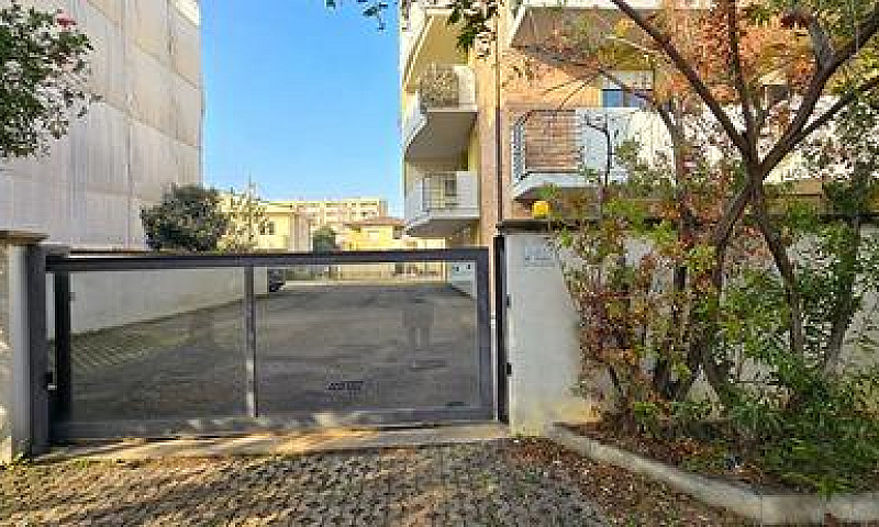 Ampio Quadrilocale C...
