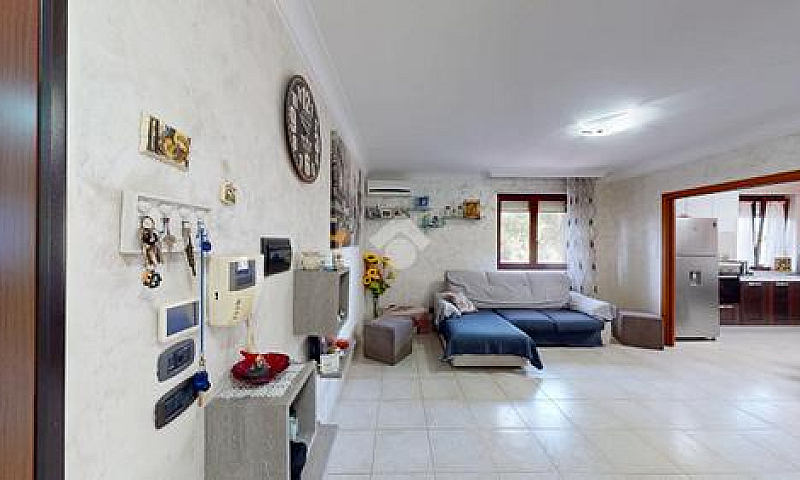 4 Locali A Brindisi...