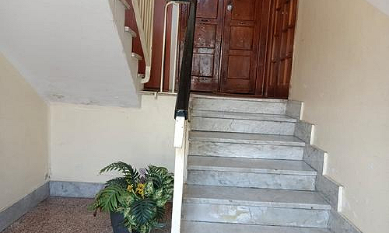 Via Pascoli, In Picc...
