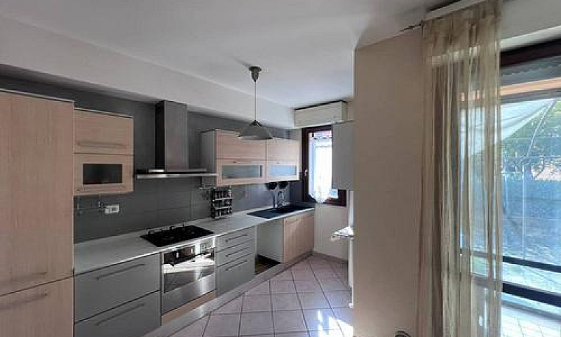 Appartamento Di 96 M...