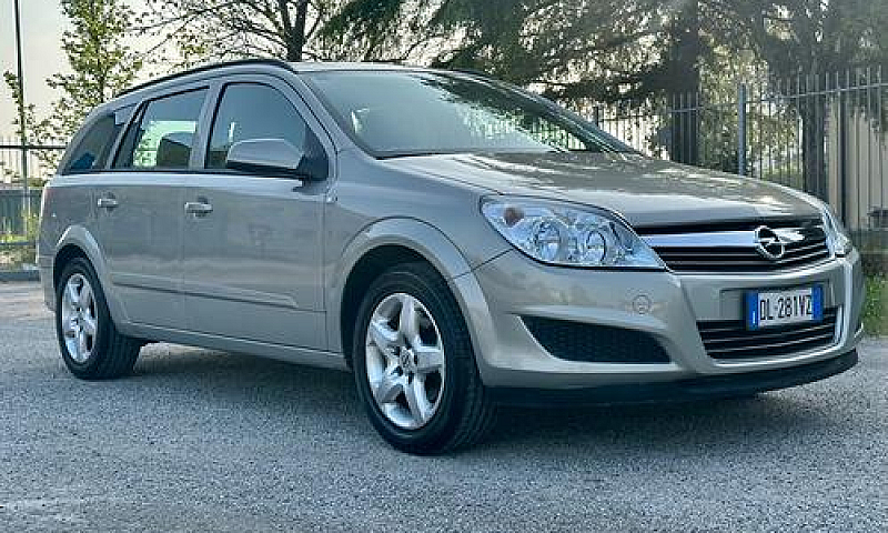 Opel Astra 1.4 16V T...