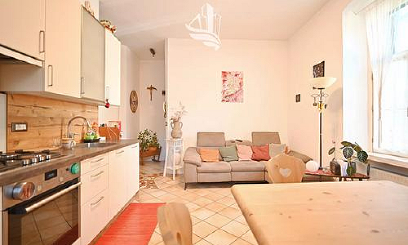 Trilocale Con Garage...