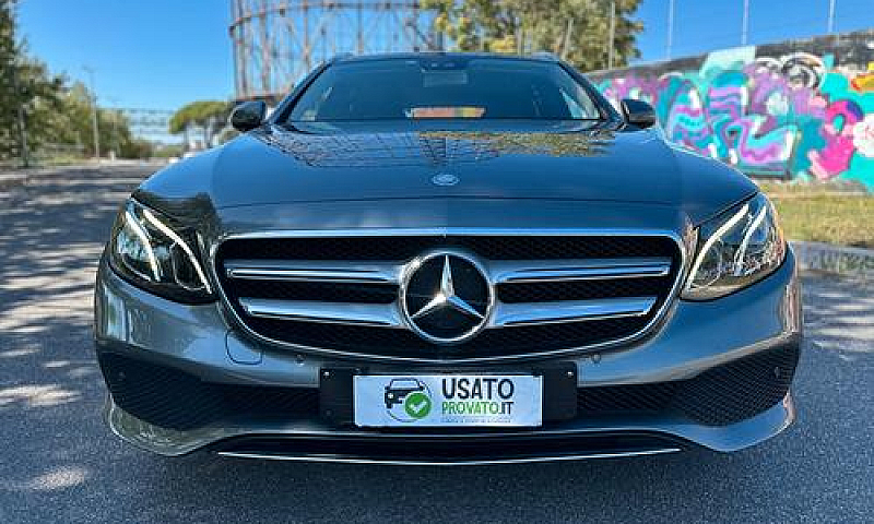 Mercedes-Benz E220 1...