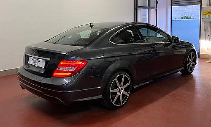 Mercedes C220 Amg...