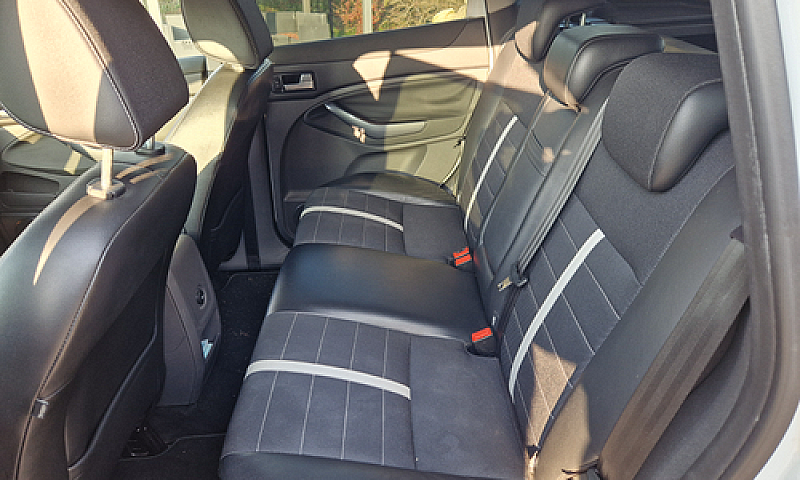 Ford Kuga 140Cv Tita...