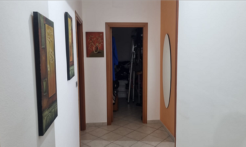 Appartamento Con Gia...
