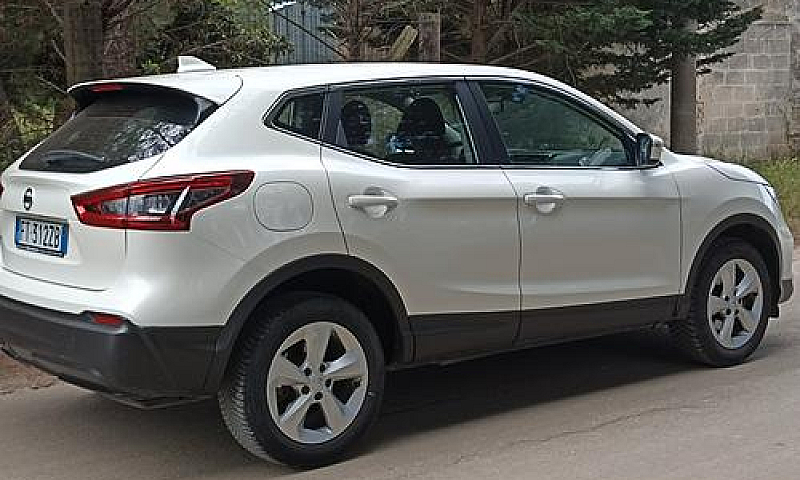 Nissan Qashqai 1.5 D...