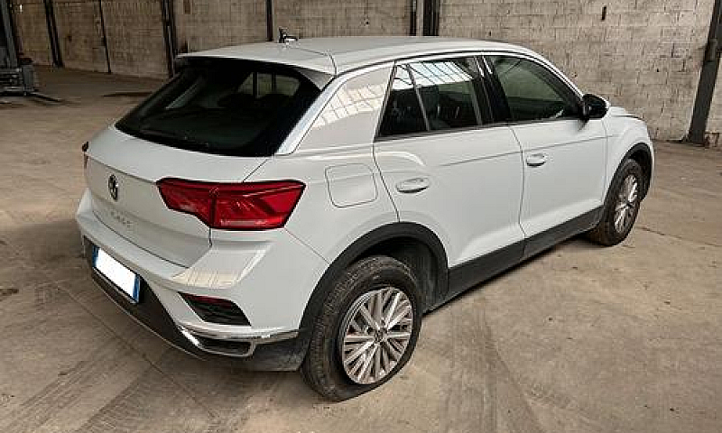 Volkswagen T-Roc 1.6...