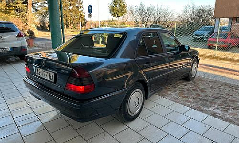 Mercedes-Benz C 220 ...