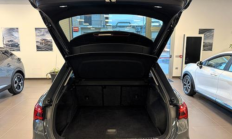 Audi Q3 35 Tdi 150Cv...