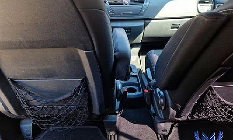 Renault Megane Sceni...