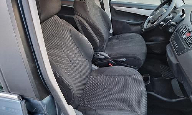 Citroen C4 Picasso 1...