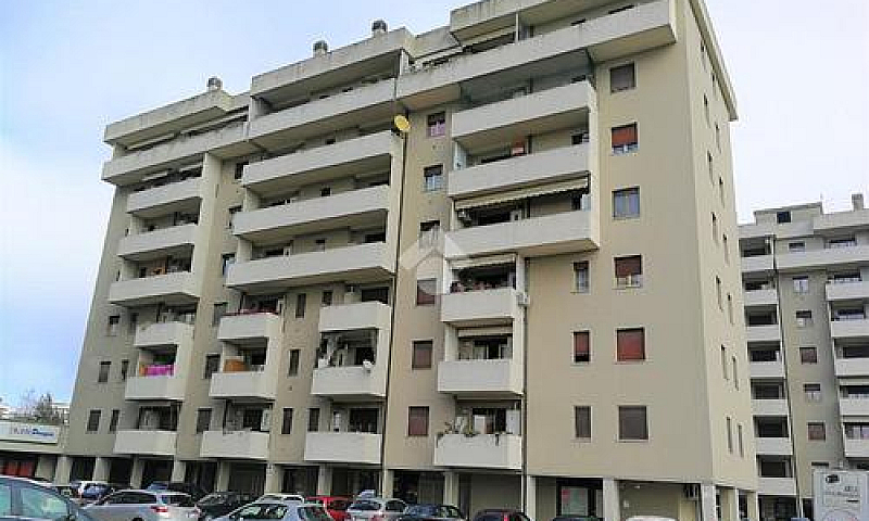 3 Locali A Perugia...
