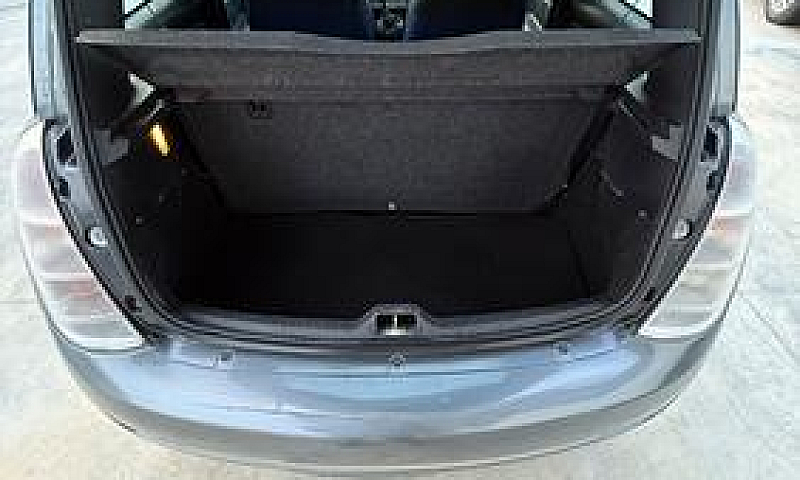 Lancia Ypsilon 1.2 O...