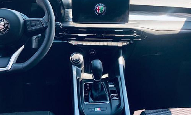 Alfa Romeo Tonale 1....