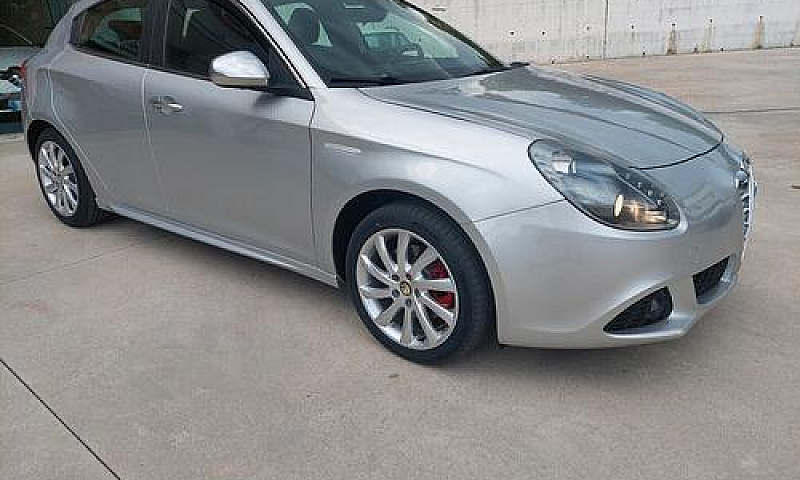 Alfa Romeo Giulietta...