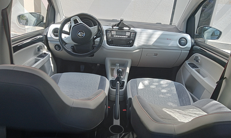 Volkswagen Up 75 Cv...
