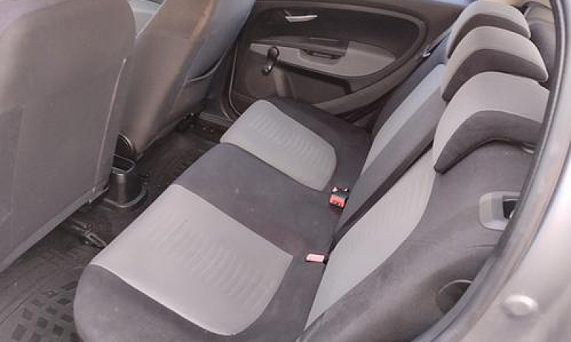 Fiat Grande Punto - ...