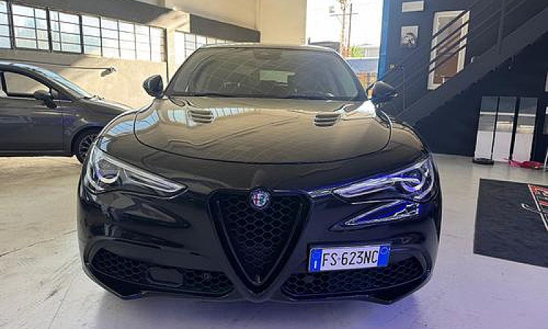 Alfa Romeo Stelvio 2...