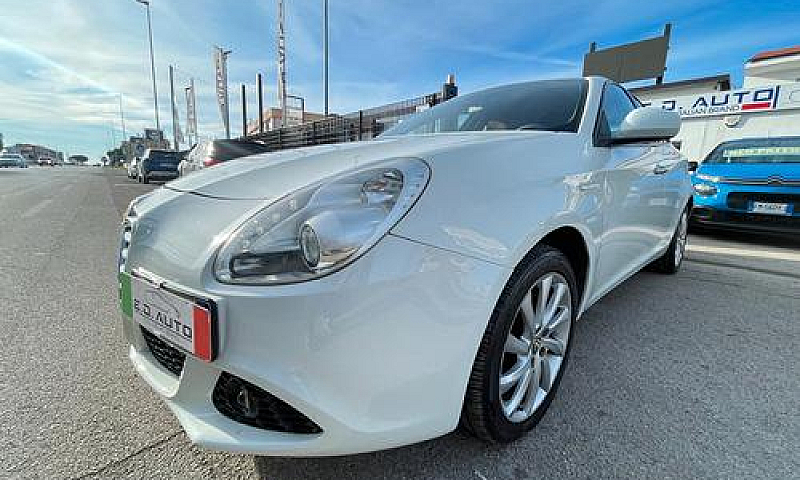 Alfa Romeo Giulietta...