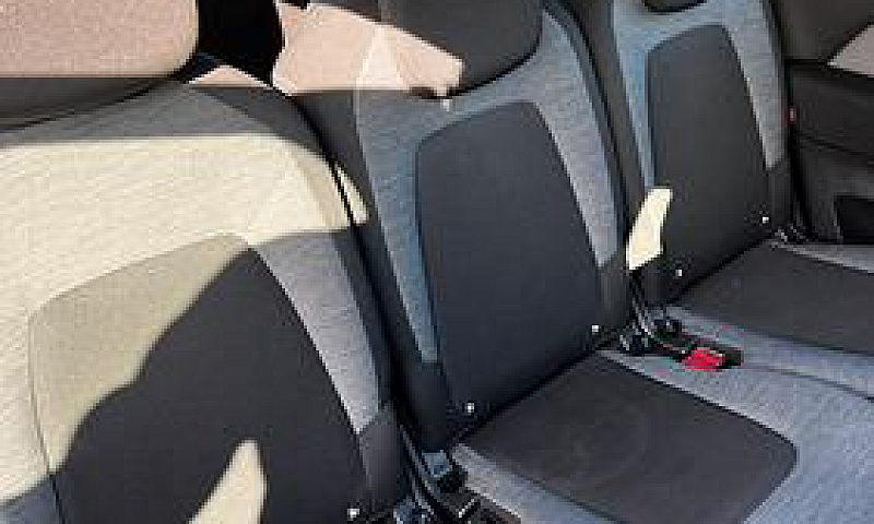 Citroen C4 Picasso 1...