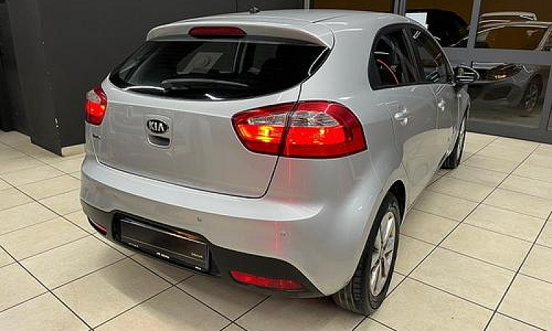 Kia Rio 1.2 Cvvt 5P....