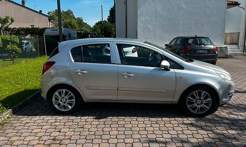 Opel Corsa Neopatent...