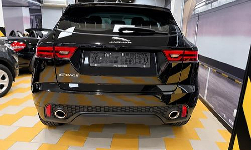 Jaguar E-Pace 2.0D 1...