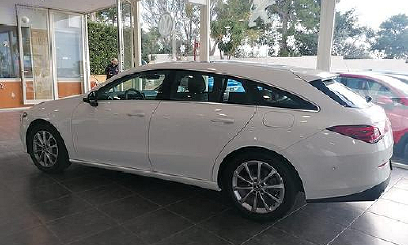 Mercedes-Benz Cla 18...