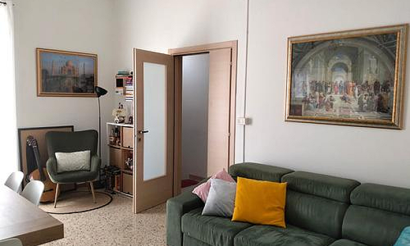 Appartamento Con Ing...