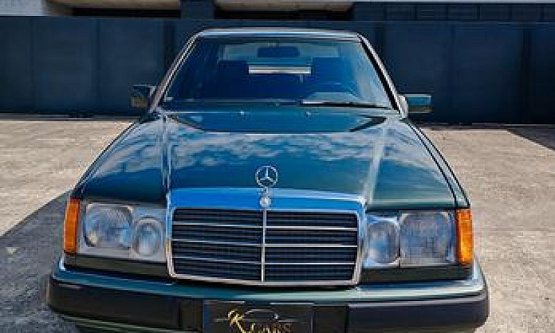 Mercedes E 200 (Stup...