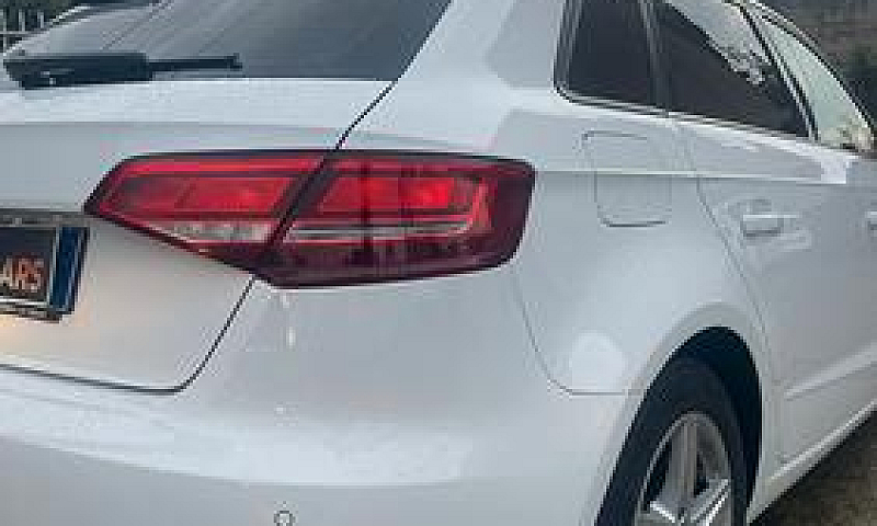 Audi A3 Spb 30 G-Tro...