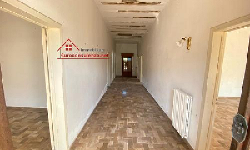Casa In Posizione An...