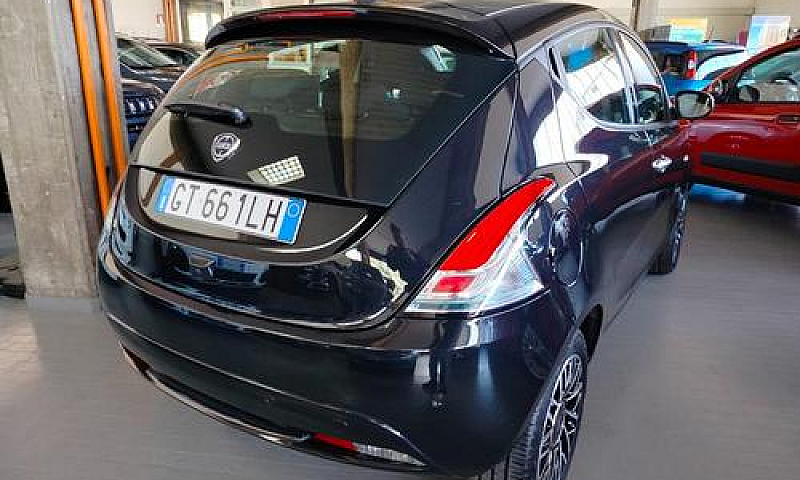 Lancia Ypsilon 1.0 F...