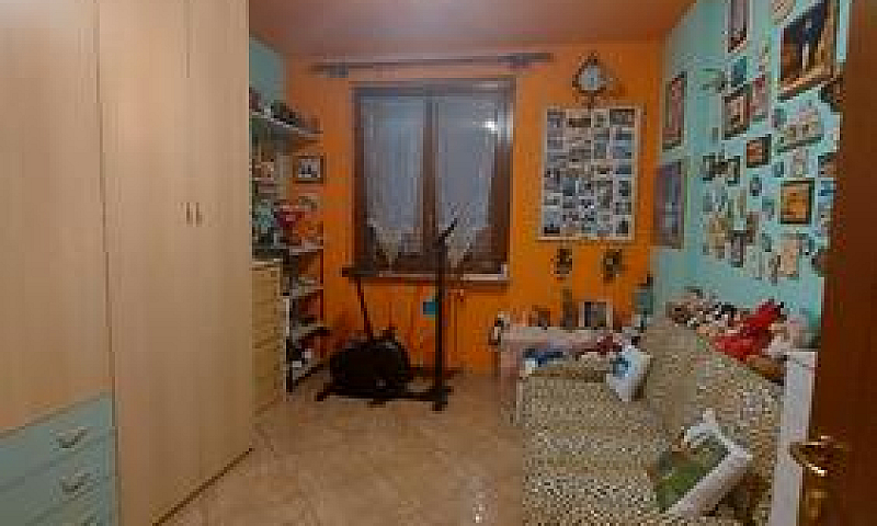 Ampio Quadrilocale...