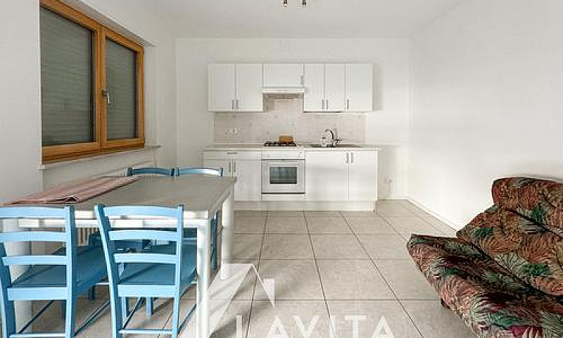 Monolocale Con Balco...