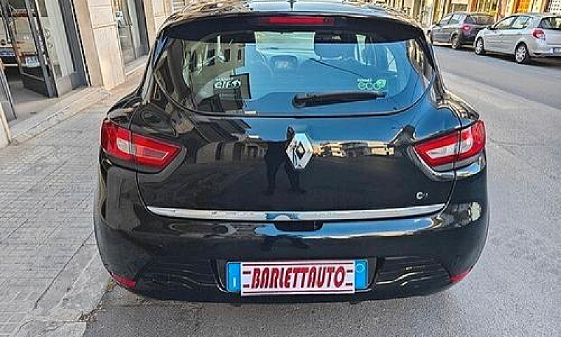 Renault Clio 1.5 Dci...