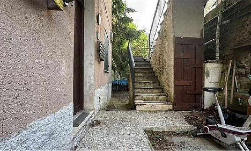 Appartamento Su Due ...