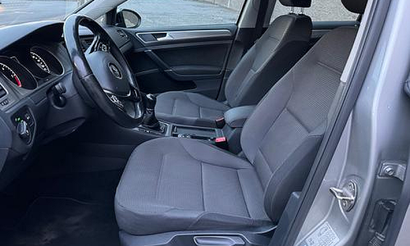 Volkswagen Golf 7...