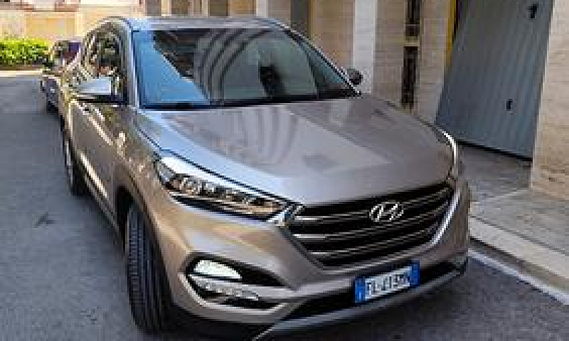Hyundai Tucson 1.7 1...