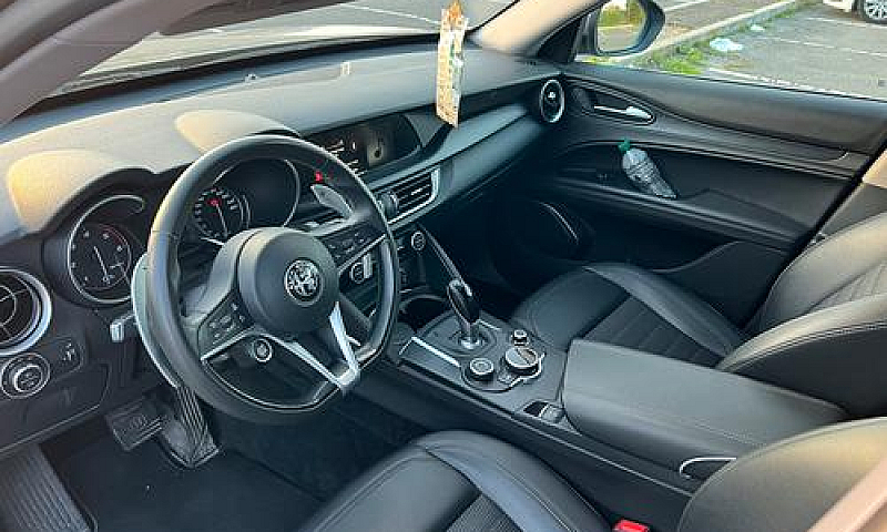 Alfa Romeo Stelvio...