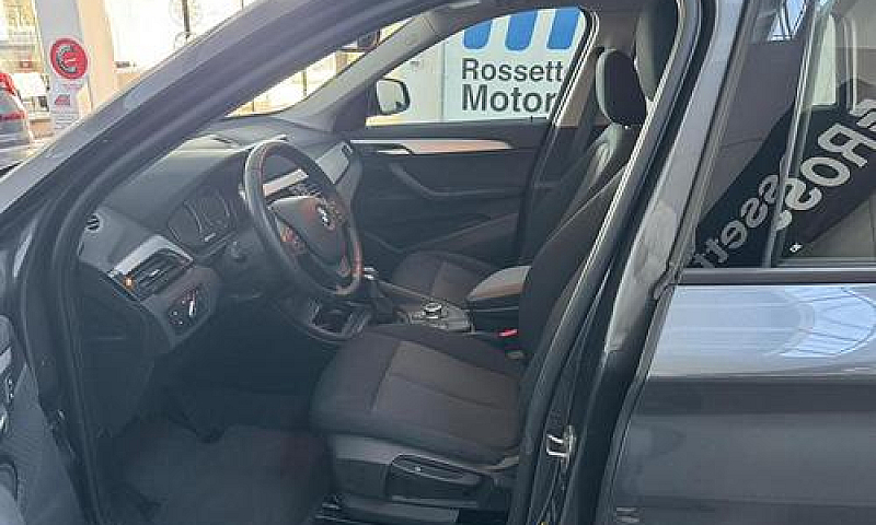 Bmw X1 Xdrive25E Bus...