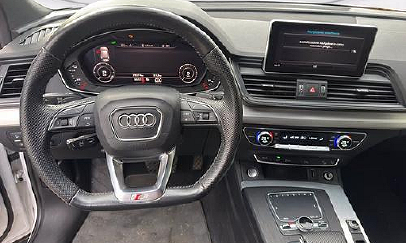 Audi Q5...