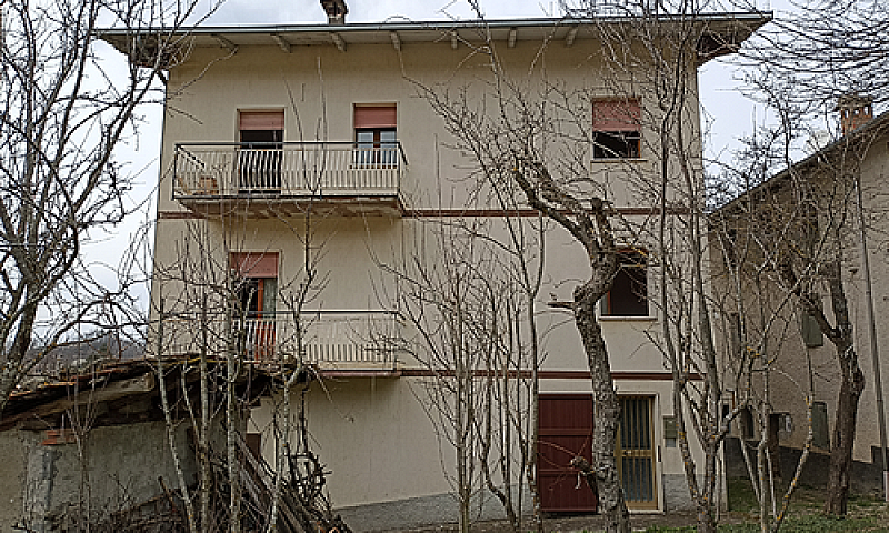 Casa Con 2 Appartame...
