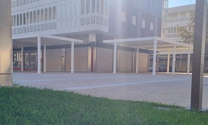 Lignano: Negozio Di ...