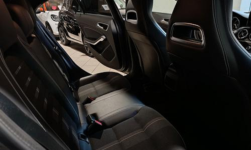 Mercedes-Benz A 180 ...