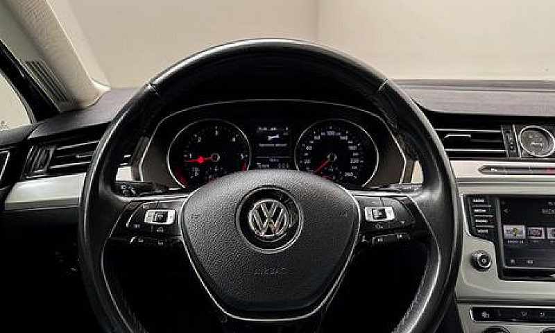 Volkswagen Passat Va...