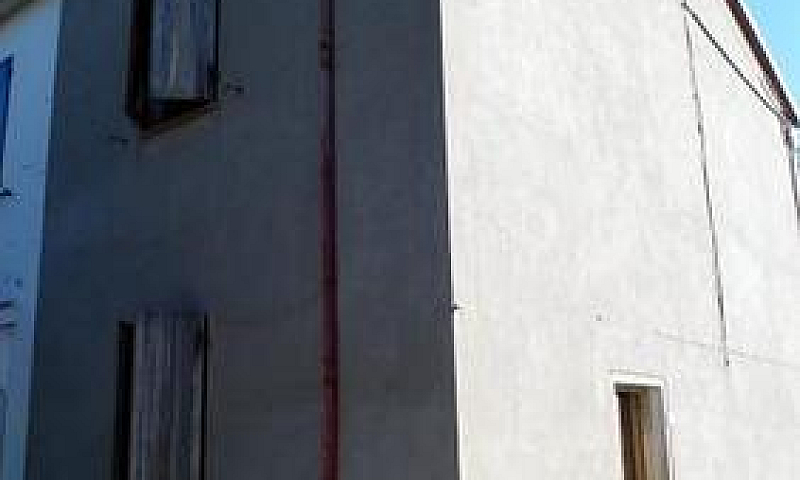 Casa Abbinata Da Ris...