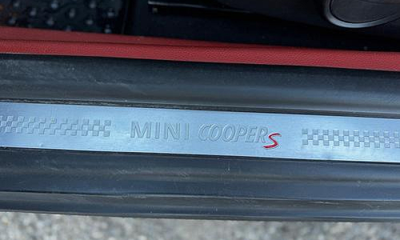 Mini Cooper S...